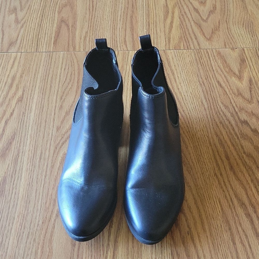 a.new.day ankle boots size 6.5 color black
